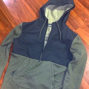 Northface pull over